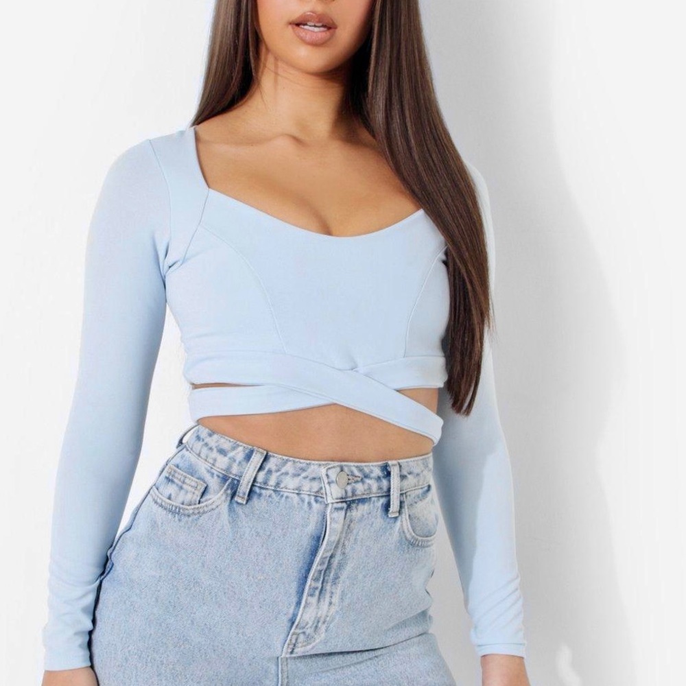 Boohoo Blue CutOut Crop Top